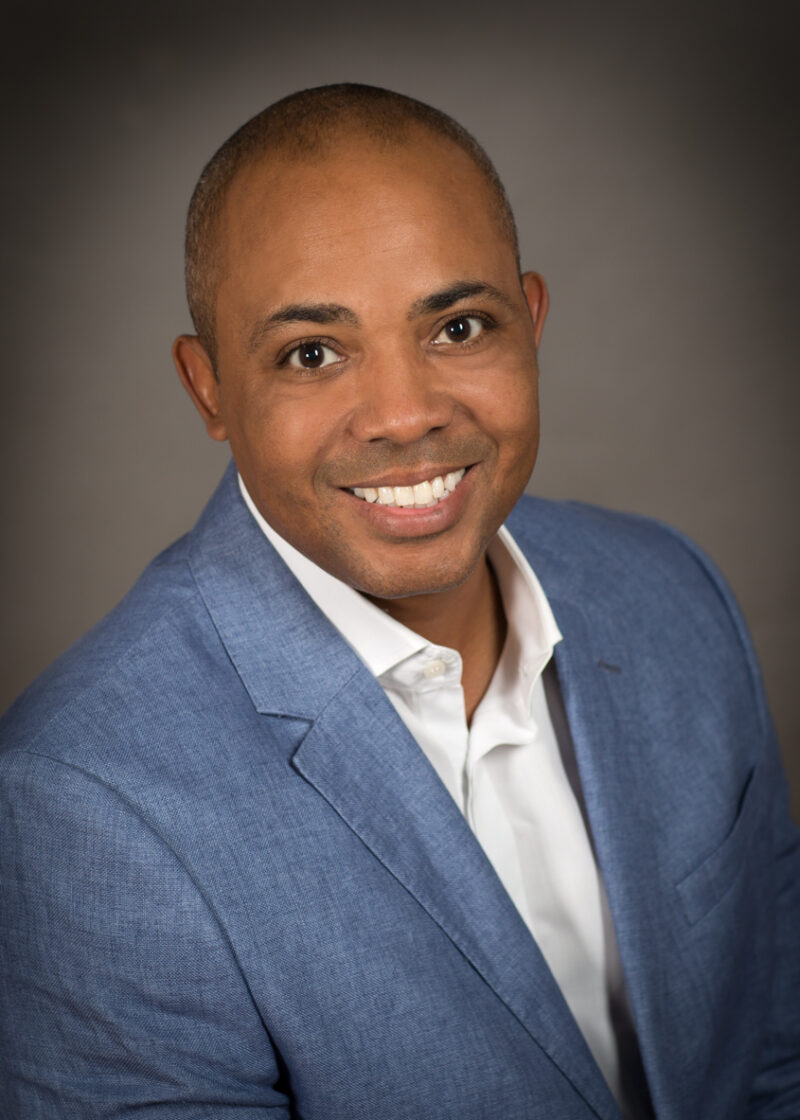 Headshot photography houston grey background